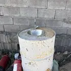 اخل المخيمات يوجد مغسلة متنقله وادوات للمخيم