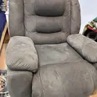 ليزي بوي على السوم