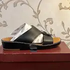 نعل تميمه ايطاليه اسود وعنابي غامق سعر الحبه 800ريال