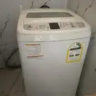 غسالة وثلاجة