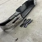للبيع صدام هايلكس مع حسسات كلها وكاله