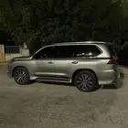 لكزس LX570 موديل 2016 للبيع
