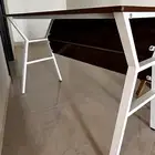 طاوله سليمه مافيه شي لون بني كبيره تكفي وتوفي