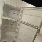 ثلاجه كبيره ب 300 ريال .فرن 300ريال