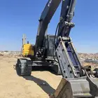 بوكلين فولفو موديل 2022 للإيجار