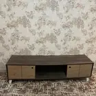 طاولة تلفزيون