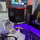 pc gamer   شاشه كرسي ..طاوله