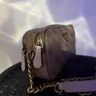 شنطة ماركة جس الأصليه وشنطه ماركة CH ماستر طالبتها من برا