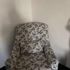 غرفة أطفال جديدة و كنب جيد