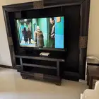 تلفزيون LG مع طاولة