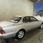 لكزس اي اس 300