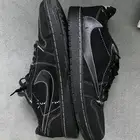 شوز ترافيس سكوت