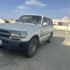 للبيع صالون 94 قير مكية محركات سليمة ا