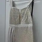 فستان جديد للبيع