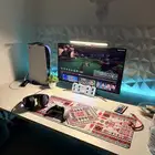 طاولة قيمنق من ايكيا ابي فيها 500 وقابل للتفاوض