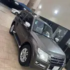 سيارة   جيب ميتسوبيشي باجيرو -