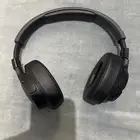 سماعات بحالة كويسة