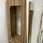 مكتبة صغيره بدون قزاز اسم الشركه هوم ستار ناقصها قزاز بس