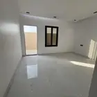 للبيع تاون هاوس علوي امام مرفق( مسجد )حي الجنادريه