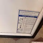 ثلاجة تبريد بابين بحالة ممتازة كمبروسر جديد