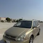 كيا كرنفال 2010