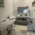 صالون نسائي للبيع   بالاجهزه وجميع الادوات بريده سلطانه