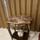 2 طاوله من دمياط مع مدخل ومرايا من المفروشات الامريكيه