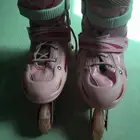 سكيت وردي جديد للبيع بسعر رمزي