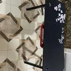 كرسي وطاولة قيمنق. نضاف للبيع