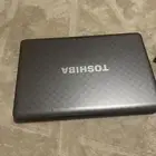 لاب توب توشيبا ( TOSHIBA)مستخدم يشتغل مع ايصاله بالتيار