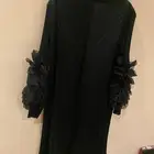 فستان وكتب