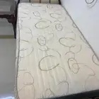 سرير جديد قوي شبه جديد لم يستخدم وطاله تلفزيون