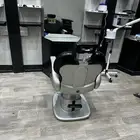 اغراض صالون حلاقه للبيع . أحد رفيده