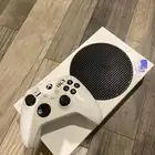 اكس بوكس سيريس مع جميع ملحقاته لا يشتكي من شي