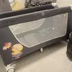 سرير اطفال قابل للطي