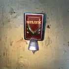 علامة كبوت هايلكس نادرة