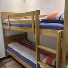سرير خشب من دوريين بحاله ممتازه