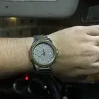 ساعه بضمان مع الكرتون حقها