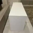 طاوله نضيف لون ابيض