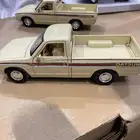 سيارت قديمة متحفية حديد