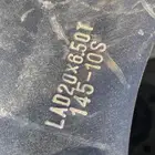 للبيع جنوط   كفرات 8 مسمار حجم 20 جنوط وكاله عددها 7