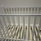 كرسي اطفال وسرير اطفال
