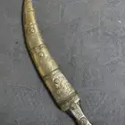 جنبيه نضييفه و قديمه جدا و من الحديد القوي
