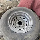 جنوط مع الكفارات 4 حبه لك السيارات أمريكي مقاس 15