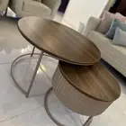 طاولة وسط مع خدمه