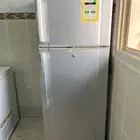 مكيف نظيف ثلاجه فيها خراب بسيط 11قدم