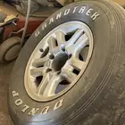 جنوط لكزس مع تباريز للبيع مستعجل