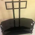 طاولة شاشة كبيرة