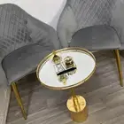 كراسي طاولة شاشة