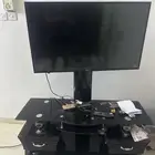 شاشه 43 بوصه بالطربيزه 250 ريال